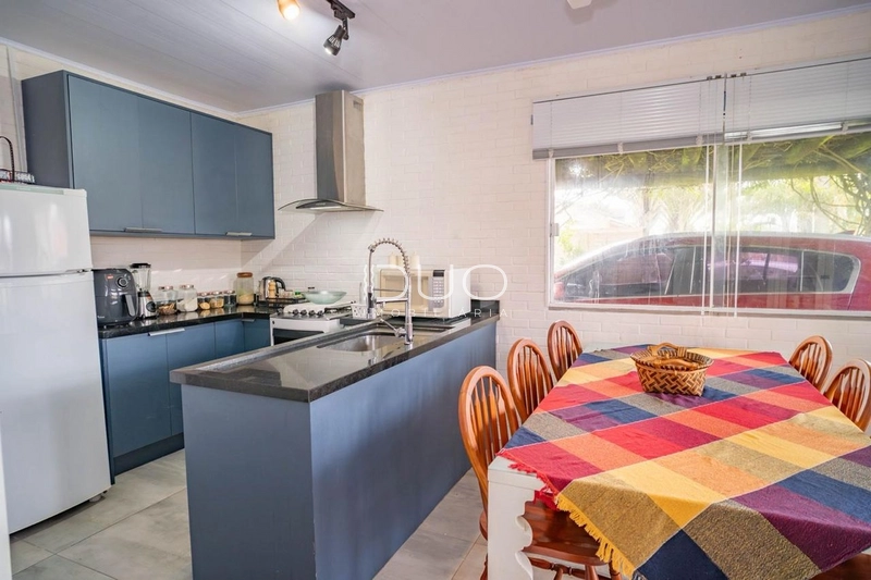 CASA EM XANGRI-LÁ: 10ª foto da galeria de imagens do imóvel