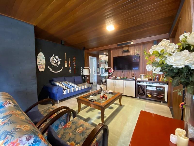 CASA EM XANGRI-LÁ: 6ª foto da galeria de imagens do imóvel