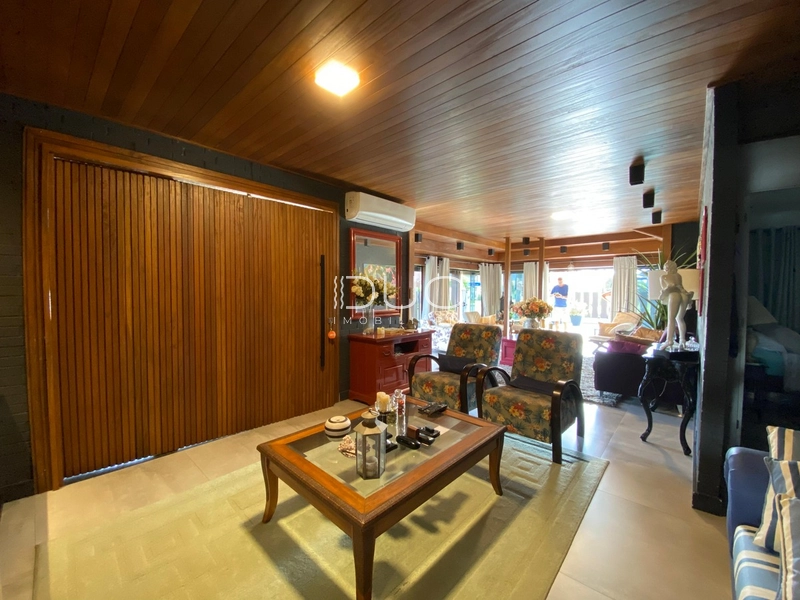 CASA EM XANGRI-LÁ: 9ª foto da galeria de imagens do imóvel