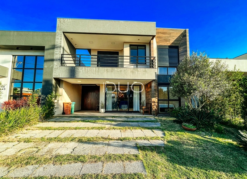 CASA NO CONDOMINIO BLUE EM XANGRI-LÁ: 1ª foto da galeria de imagens do imóvel
