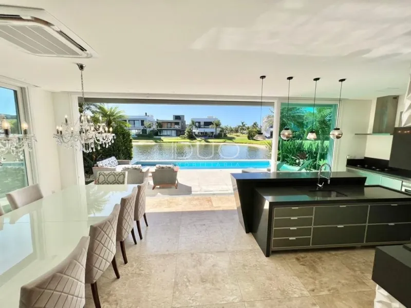 CASA NO CONDOMÍNIO ENSEADA LAGOS EM XANGRI-LÁ: 8ª foto da galeria de imagens do imóvel