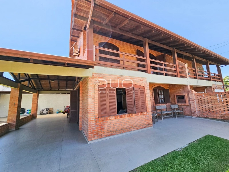 SOBRADO EM XANGRI-LÁ: 3ª foto da galeria de imagens do imóvel