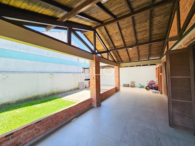 SOBRADO EM XANGRI-LÁ: 12ª foto da galeria de imagens do imóvel