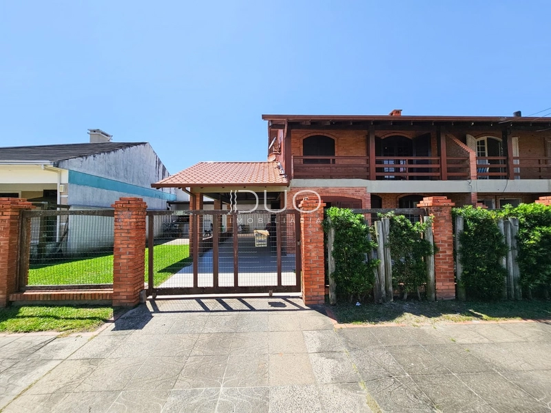SOBRADO EM XANGRI-LÁ: 1ª foto da galeria de imagens do imóvel