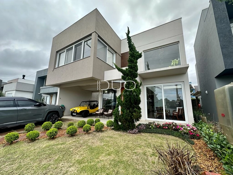 SOBRADO NO CONDOMÍNIO LAS PALMAS EM XANGRI-LÁ