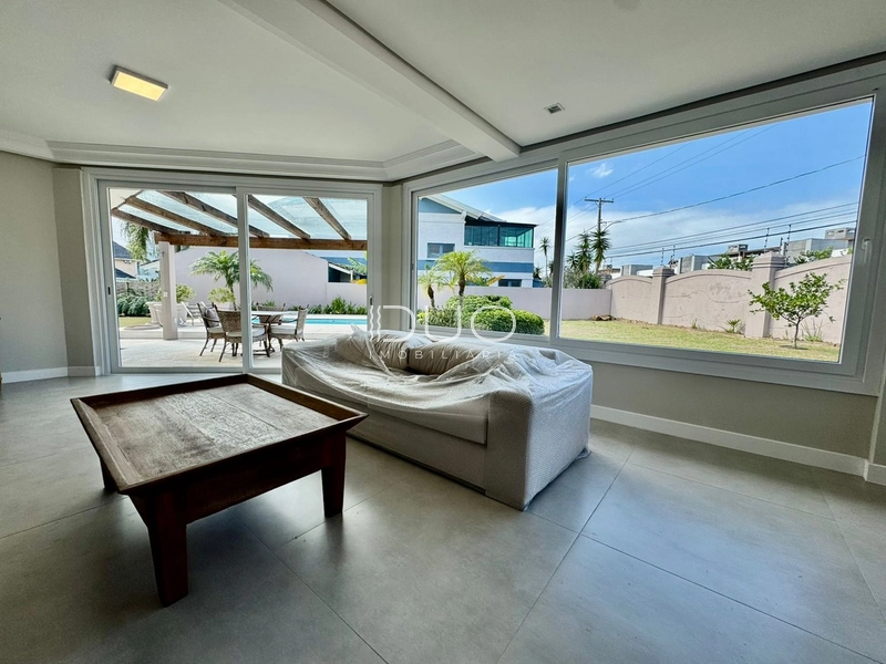 CASA COM 04 SUÍTES EM CONDOMÍNIO: 6ª foto da galeria de imagens do imóvel
