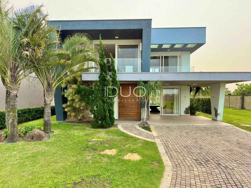 SOBRADO NO CONDOMÍNIO DUBAI RESORT EM CAPÃO DA CANOA