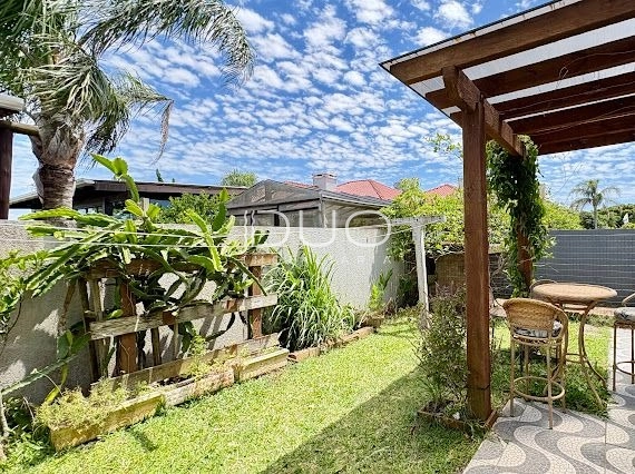 SOBRADO EM XANGRI-LÁ: 13ª foto da galeria de imagens do imóvel