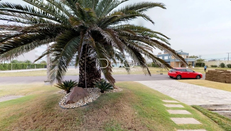 SOBRADO NO CONDOMÍNIO PLAYA VISTA EM XANGRI-LÁ: 2ª foto da galeria de imagens do imóvel