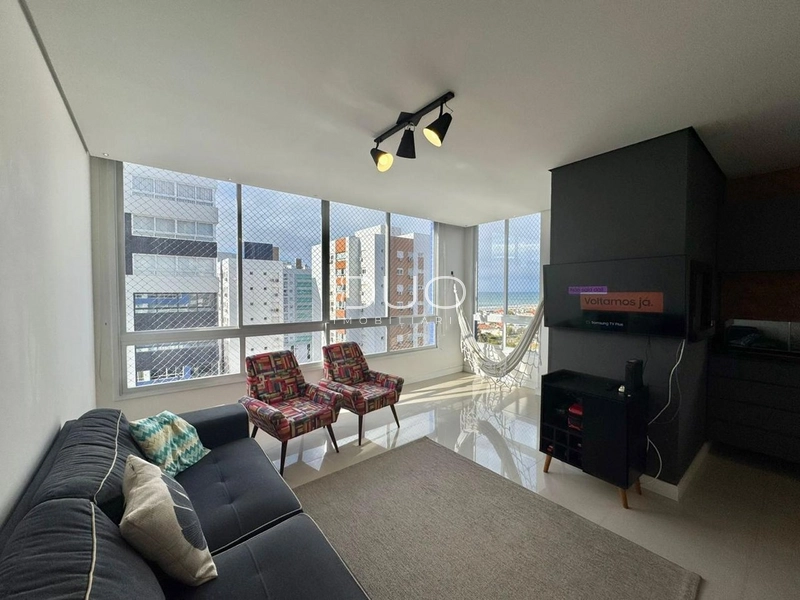 APARTAMENTO COM 2 DORMITÓRIOS NO CENTRO