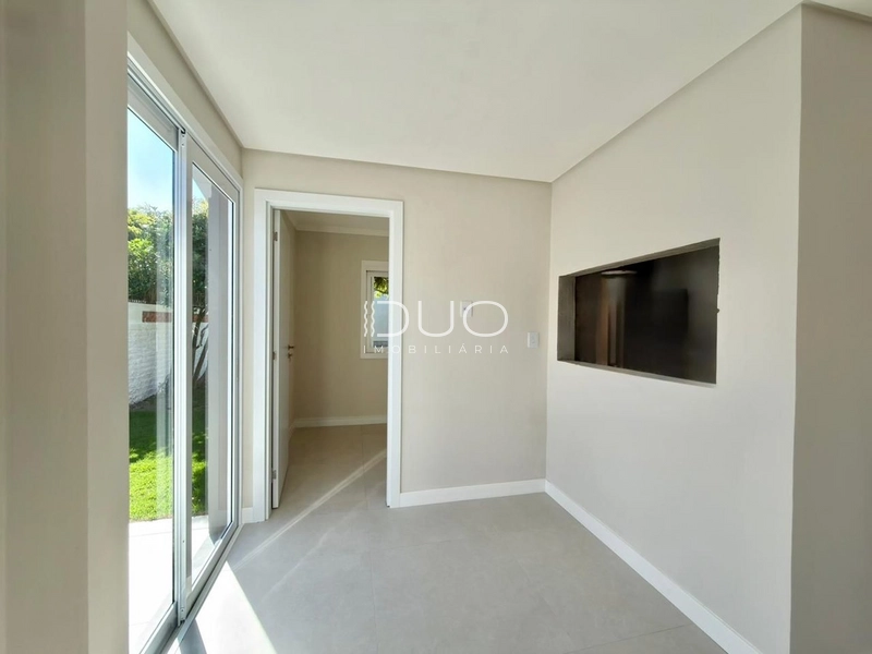 CASA EM XANGRI-LÁ: 9ª foto da galeria de imagens do imóvel