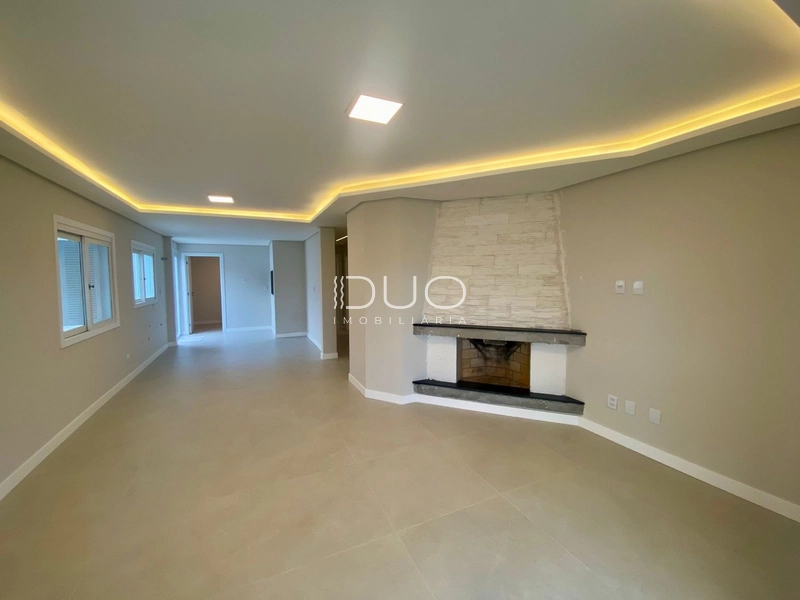 CASA EM XANGRI-LÁ: 7ª foto da galeria de imagens do imóvel