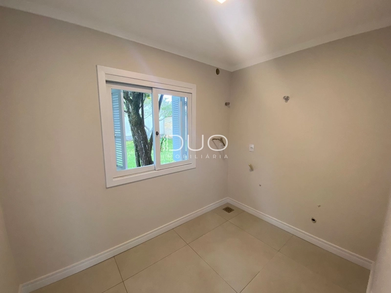 CASA EM XANGRI-LÁ: 12ª foto da galeria de imagens do imóvel