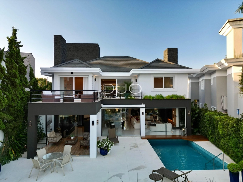 SOBRADO NO CONDOMÍNIO  ATLÂNTIDA ILHAS PARK