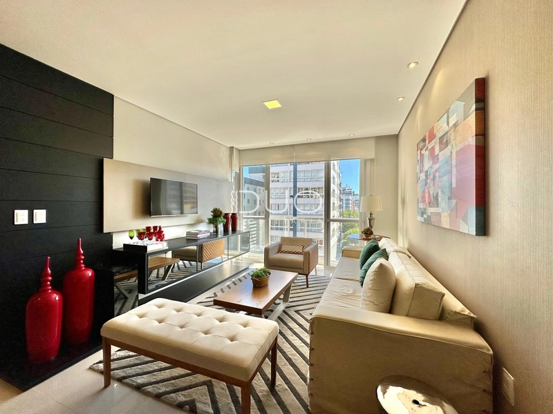 APARTAMENTO À VENDA COM VISTA FANTÁSTICA MAR E SERRA MOBILIADO & DECOR