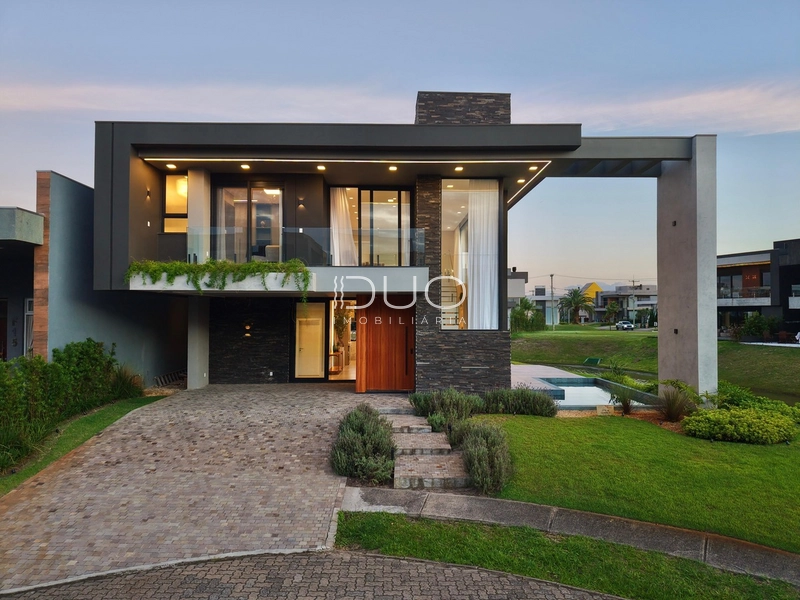 SOBRADO NO CONDOMÍNIO CAPÃO ILHAS RESORT