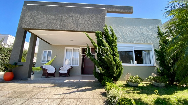 CASA NO CONDOMÍNIO DUBAI RESORT EM CAPÃO DA CANOA