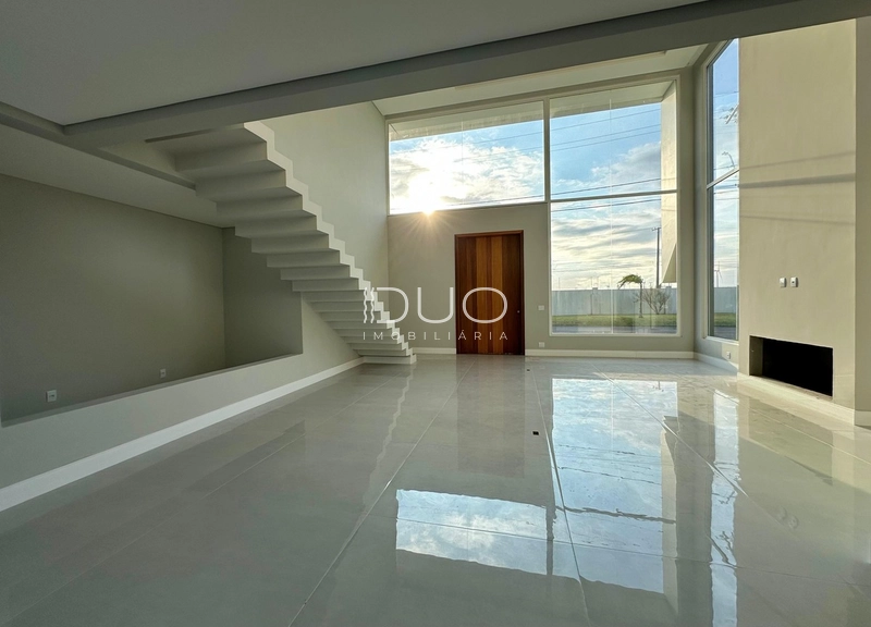 CASA NO CONDOMÍNIO ENSEADA EM XANGRI-LÁ: 2ª foto da galeria de imagens do imóvel