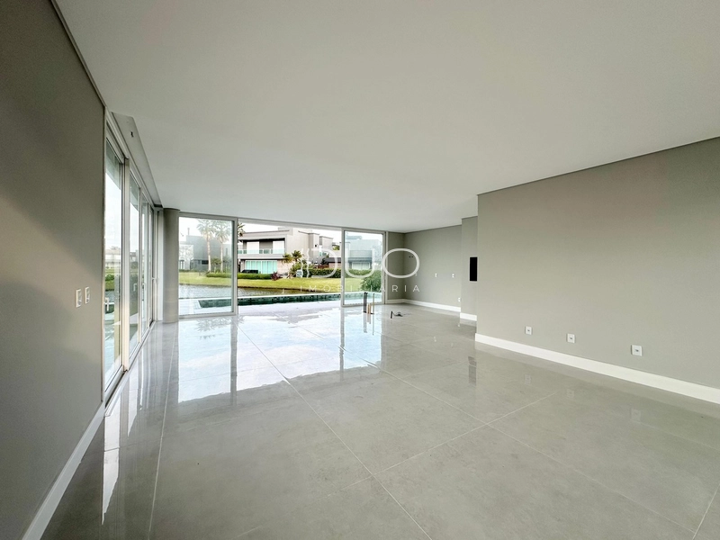 CASA NO CONDOMÍNIO ENSEADA EM XANGRI-LÁ: 6ª foto da galeria de imagens do imóvel