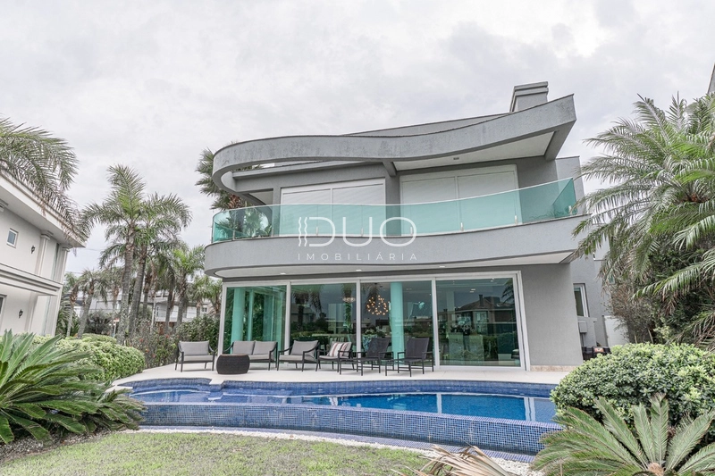 SOBRADO NO CONDOMÍNIO ENSEADA LAGOS EM XANGRI-LÁ: 26ª foto da galeria de imagens do imóvel