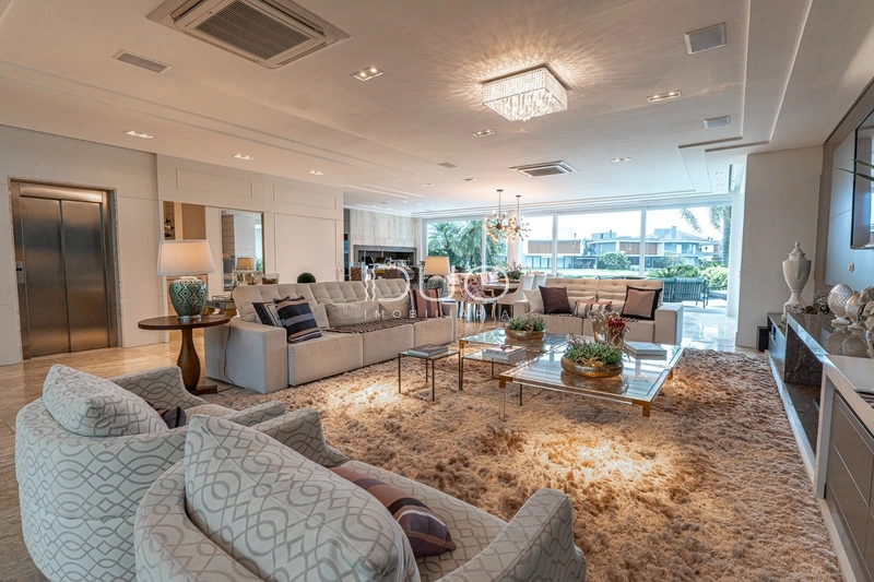 SOBRADO NO CONDOMÍNIO ENSEADA LAGOS EM XANGRI-LÁ: 10ª foto da galeria de imagens do imóvel