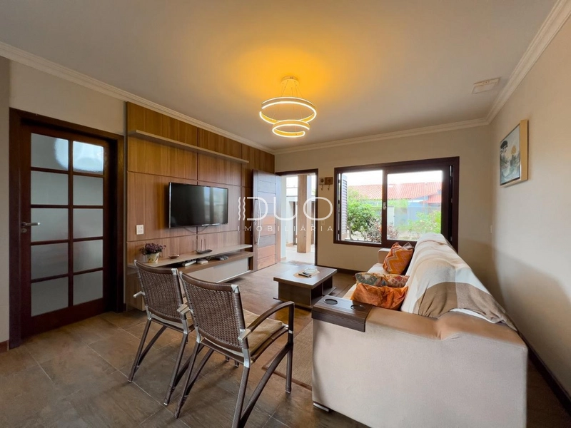 CASA NO BAIRRO JARDIM BEIRA MAR EM CAPÃO DA CANOA