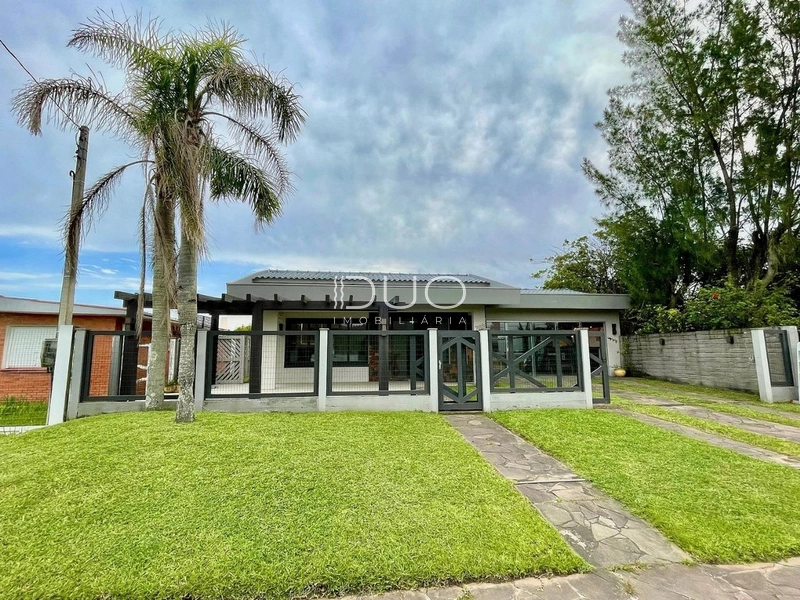 CASA EM XANGRI-LÁ: 2ª foto da galeria de imagens do imóvel