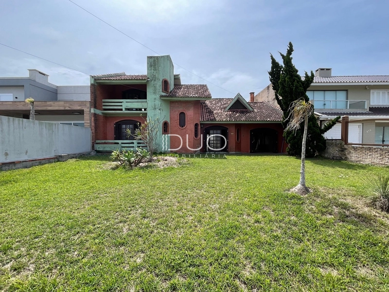 CASA EM XANGRI-LÁ: 1ª foto da galeria de imagens do imóvel