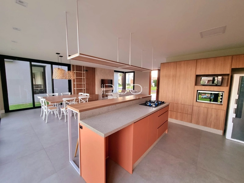 CASA NO CONDOMÍNIO RIVIERA EM XANGRI-LÁ: 9ª foto da galeria de imagens do imóvel