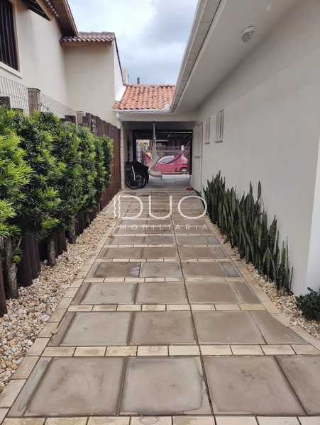 CASA EM XANGRI-LÁ: 32ª foto da galeria de imagens do imóvel