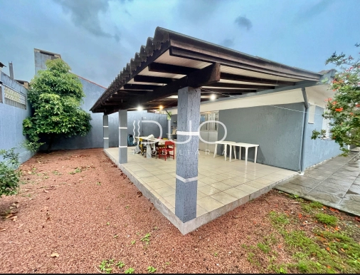 CASA EM XANGRI-LÁ: 9ª foto da galeria de imagens do imóvel