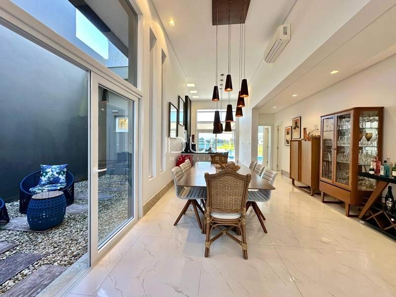CASA NO CONDOMÍNIO RIVIERA EM XANGRI-LÁ: 4ª foto da galeria de imagens do imóvel