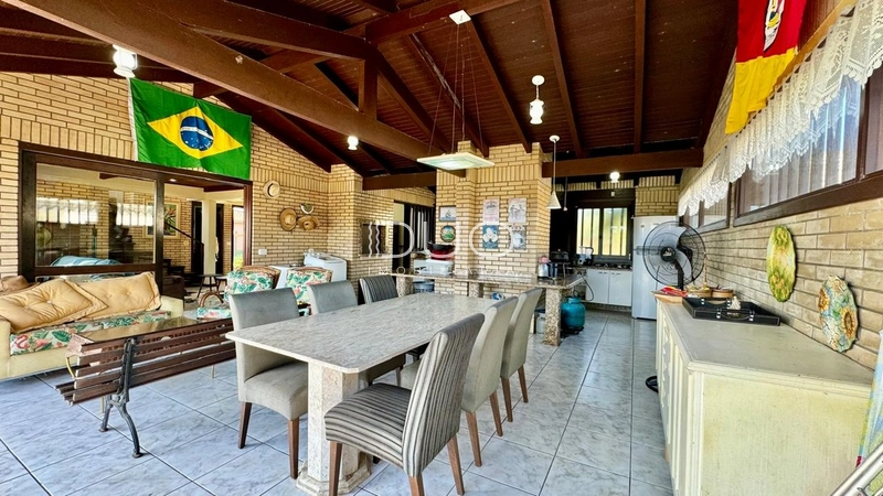 SOBRADO EM XANGRI-LÁ: 9ª foto da galeria de imagens do imóvel