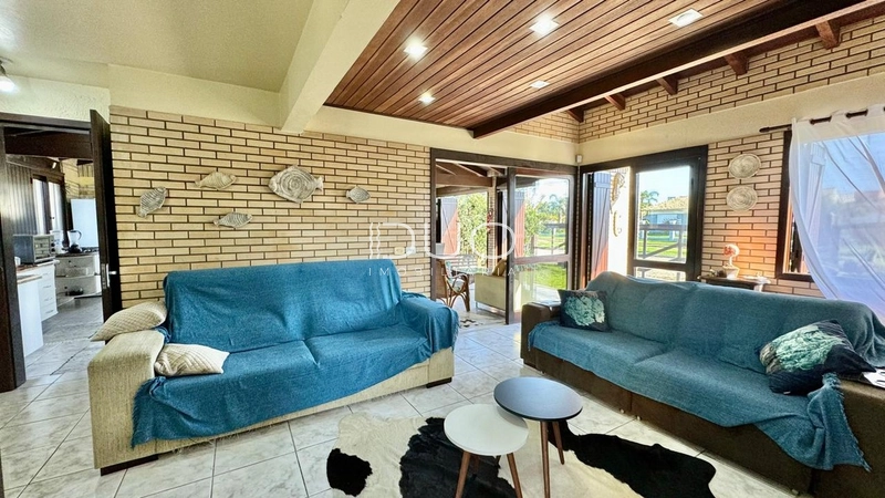 SOBRADO EM XANGRI-LÁ: 4ª foto da galeria de imagens do imóvel