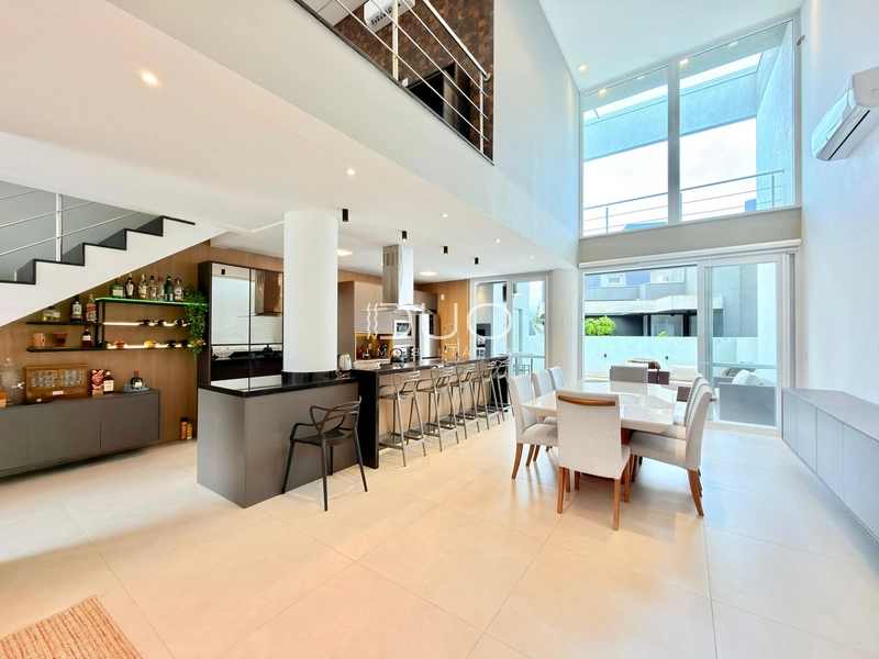 SOBRADO NO CONDOMÍNIO BLUE EM XANGRI-LÁ: 6ª foto da galeria de imagens do imóvel