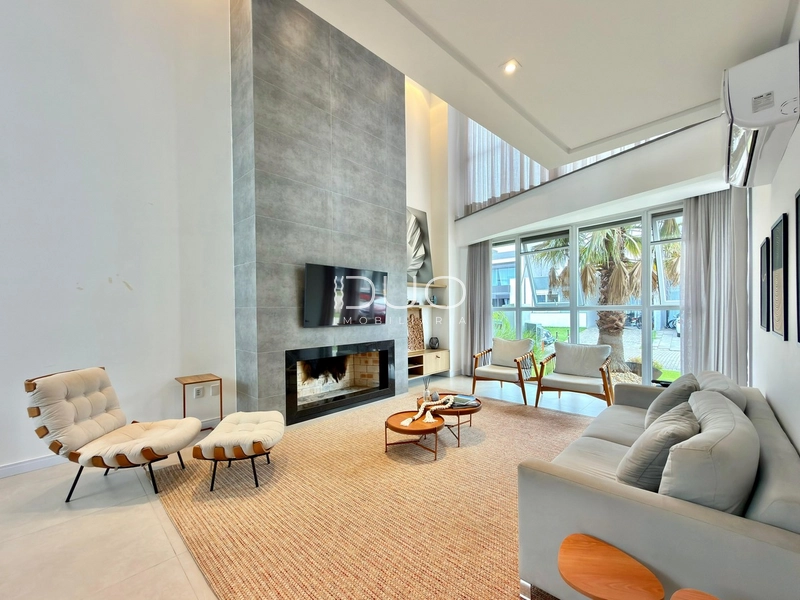 SOBRADO NO CONDOMÍNIO BLUE EM XANGRI-LÁ: 2ª foto da galeria de imagens do imóvel