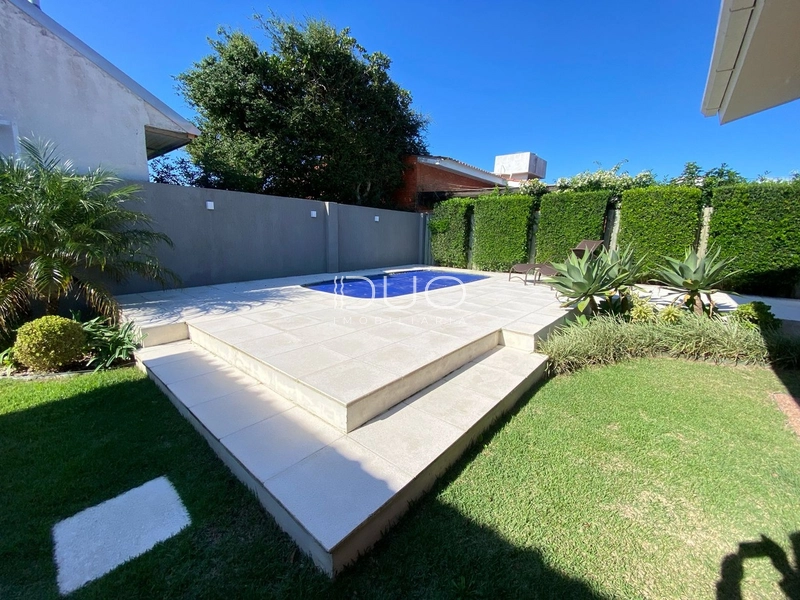 CASA EM XANGRI-LÁ: 18ª foto da galeria de imagens do imóvel