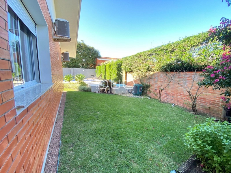 CASA EM XANGRI-LÁ: 40ª foto da galeria de imagens do imóvel