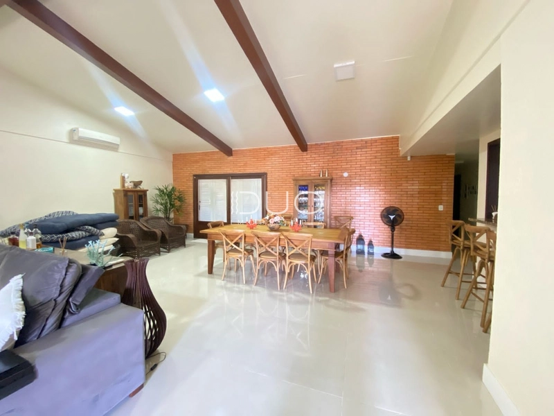 CASA EM XANGRI-LÁ: 12ª foto da galeria de imagens do imóvel