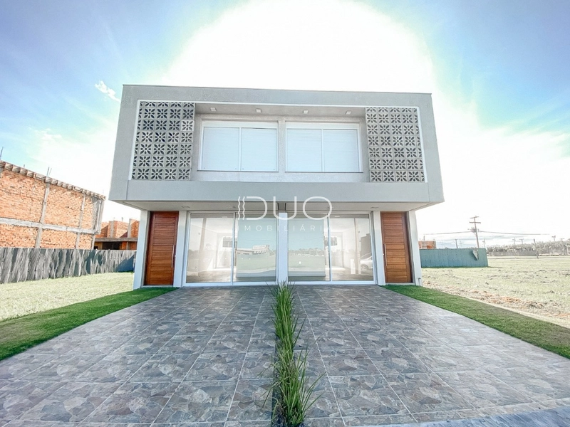 SOBRADO NO BAIRRO PLANEJADO SANTORINI EM XANGRI-LÁ: 1ª foto da galeria de imagens do imóvel