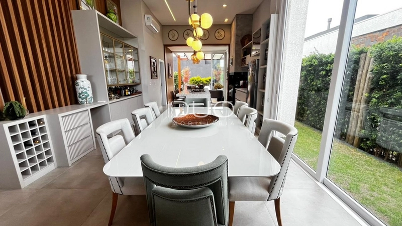 CASA COM  4 DORMITÓRIOS O CNDOMÍNIO SEA COAST: 7ª foto da galeria de imagens do imóvel