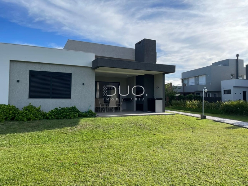 CASA NO CONDOMÍNIO RIVIERA EM XANGRI-LÁ: 45ª foto da galeria de imagens do imóvel