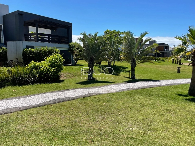CASA NO CONDOMÍNIO RIVIERA EM XANGRI-LÁ: 47ª foto da galeria de imagens do imóvel