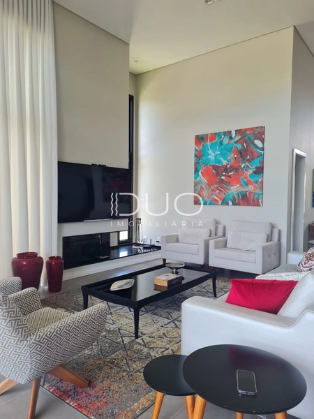 CASA NO CONDOMÍNIO RIVIERA EM XANGRI-LÁ: 6ª foto da galeria de imagens do imóvel