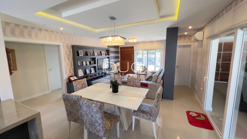 CASA EM XANGRI-LÁ: 11ª foto da galeria de imagens do imóvel