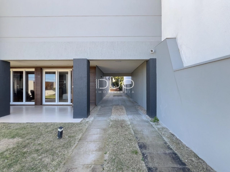 SOBRADO EM XANGRI-LÁ: 3ª foto da galeria de imagens do imóvel