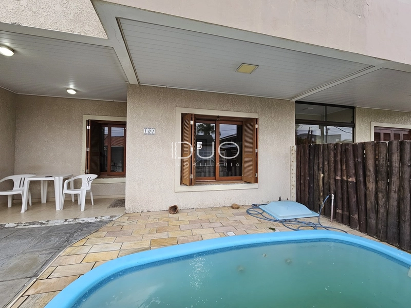 DUPLEX EM XANGRI-LÁ: 3ª foto da galeria de imagens do imóvel