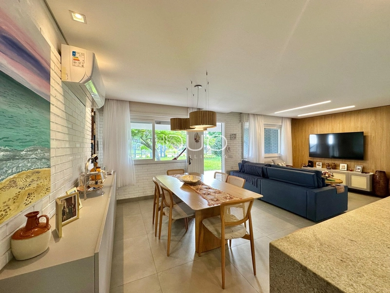 CASA EM XANGRI-LÁ: 8ª foto da galeria de imagens do imóvel