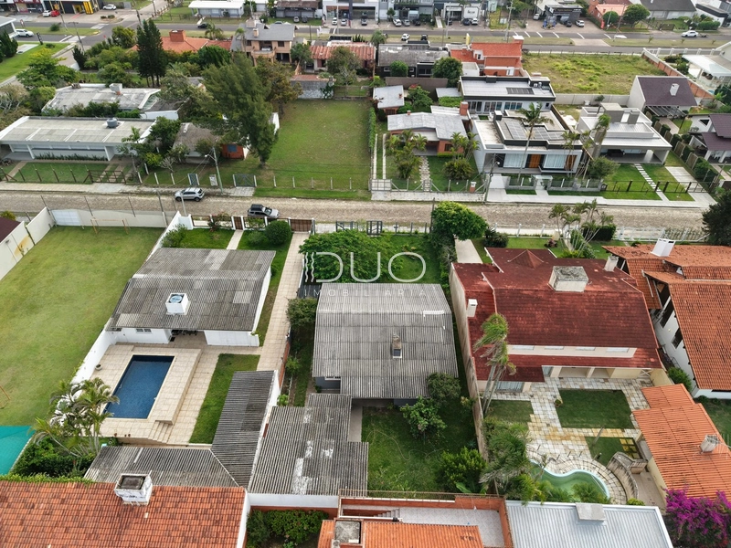 CASA EM XANGRI-LÁ: 28ª foto da galeria de imagens do imóvel