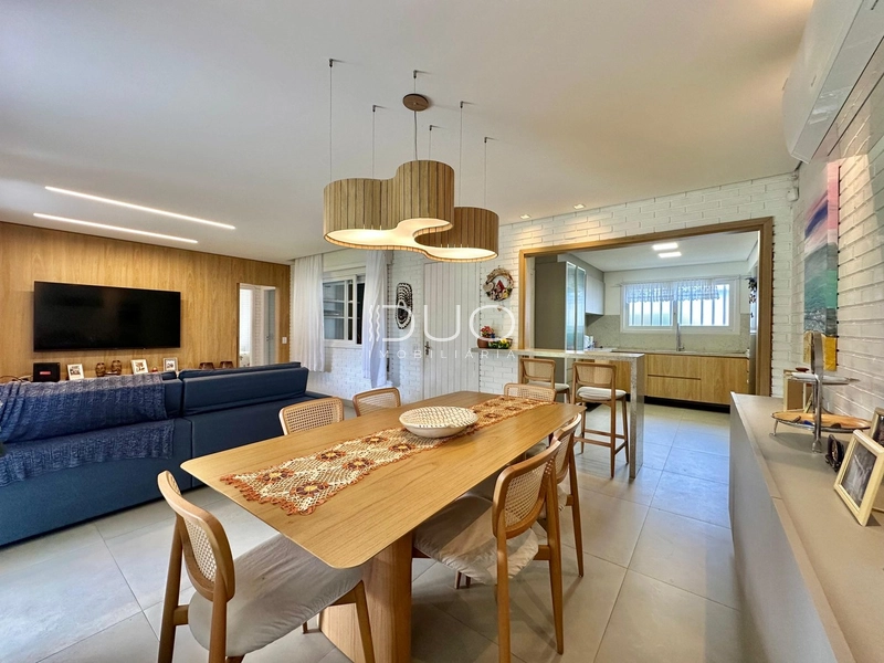 CASA EM XANGRI-LÁ: 1ª foto da galeria de imagens do imóvel